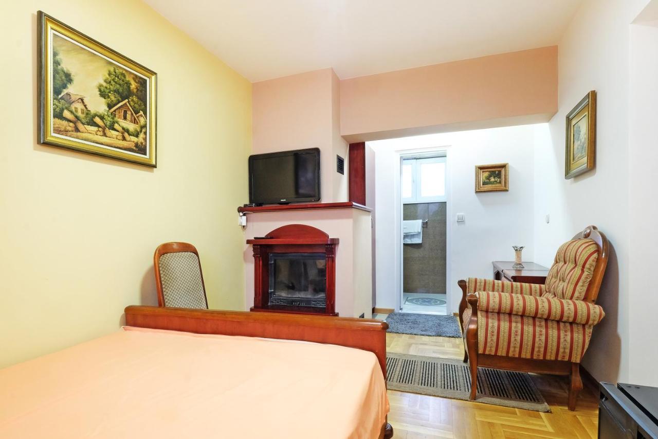 Villa Tower Gardos Belgrad Exteriör bild