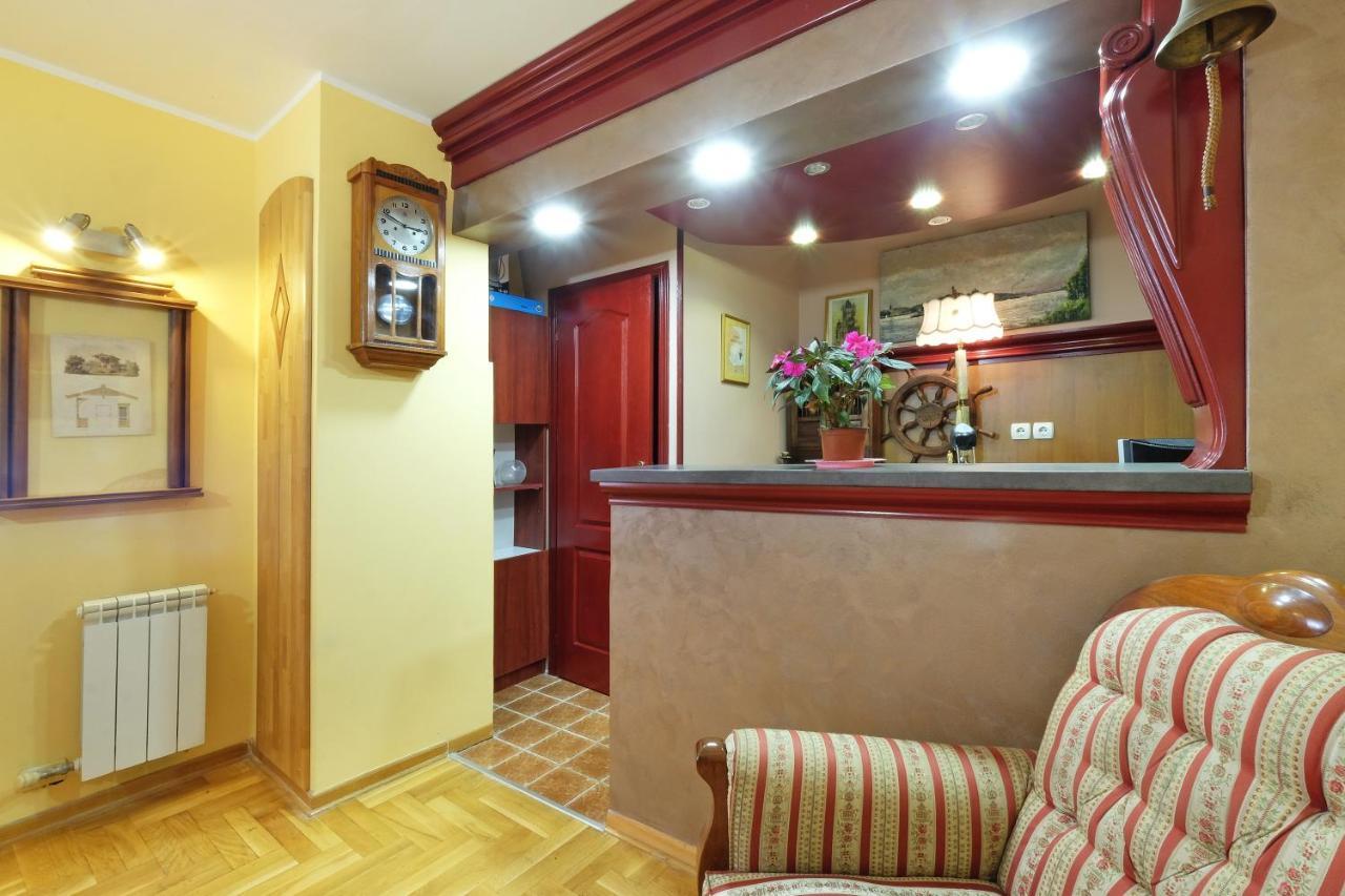 Villa Tower Gardos Belgrad Exteriör bild