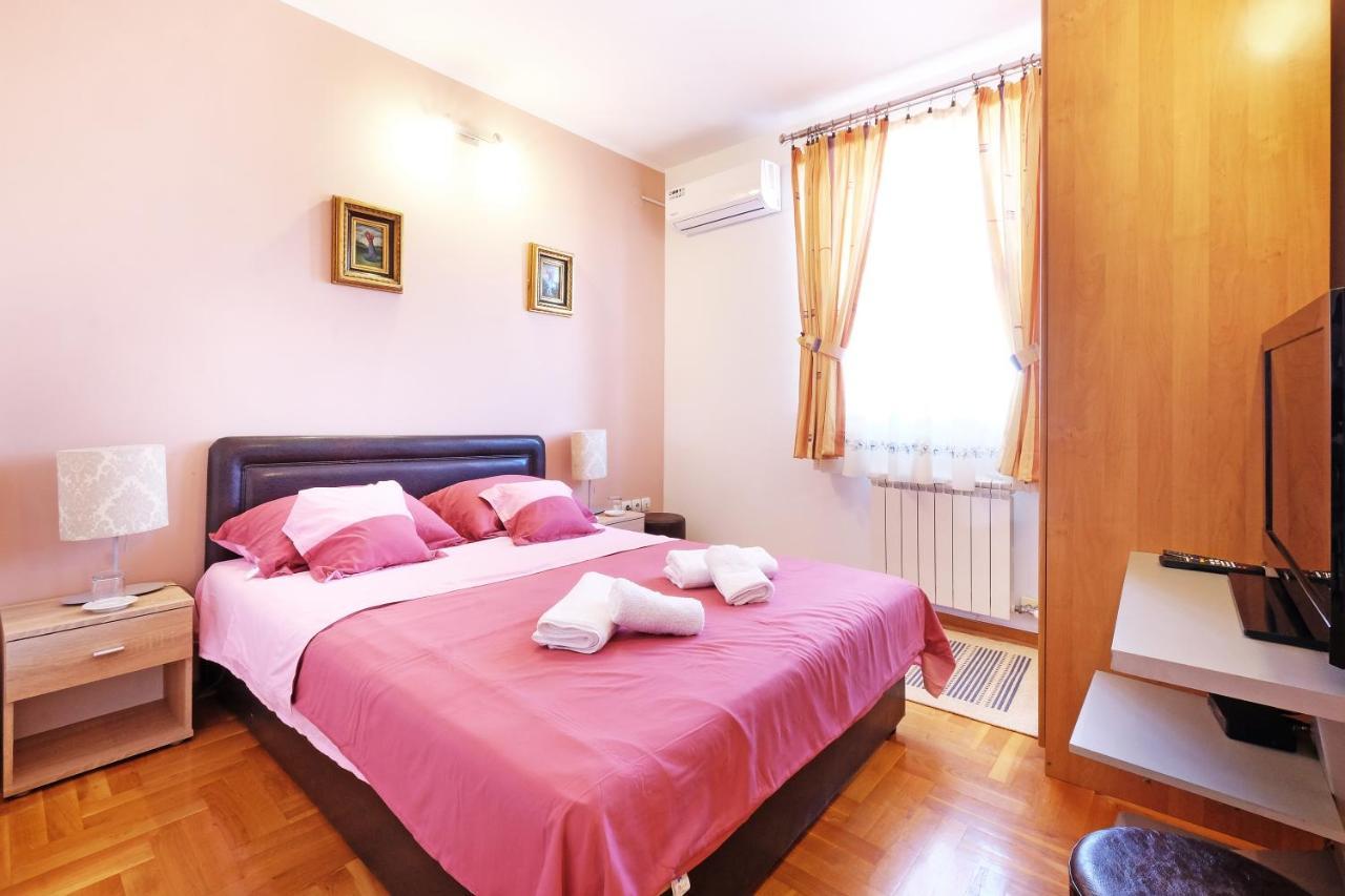 Villa Tower Gardos Belgrad Exteriör bild